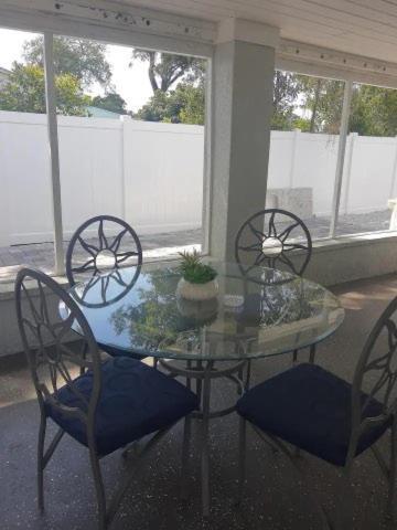 Bush Garden Park Nearby Apartments Tampa Bagian luar foto