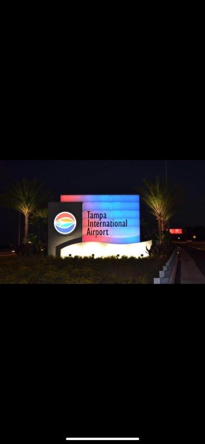 Bush Garden Park Nearby Apartments Tampa Bagian luar foto